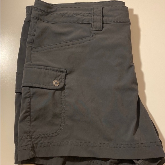 Eddie Bauer Women’s Cargo Shorts - Picture 6 of 11